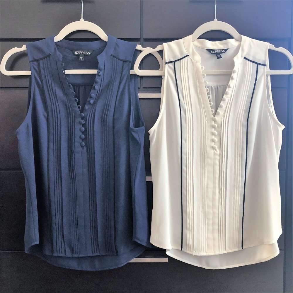 *Set of 2* Sleeveless Covered Button V-Neck Shirts - Size XS